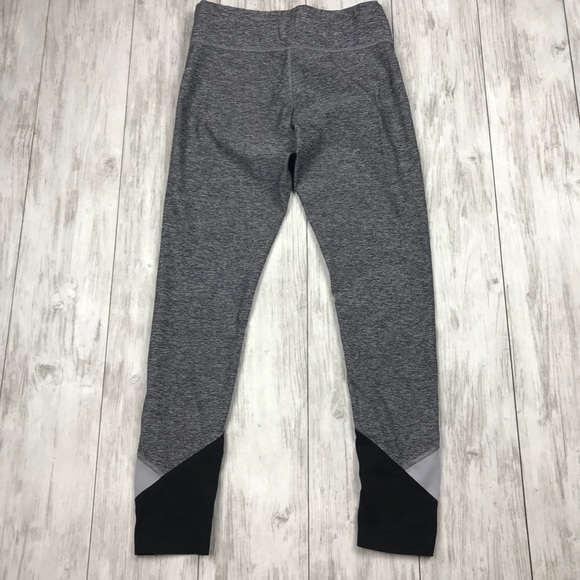 PINK Yoga Victoria’s Secret  Leggings - Picture 3 of 7